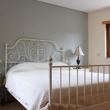 Semesterbostad Casa Joao Vilar By Geres Casas